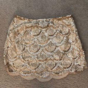 Gold sequin skirt. XS